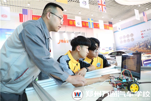 汽車行業(yè)發(fā)展新風向，智能網(wǎng)聯(lián)專業(yè)應運而生