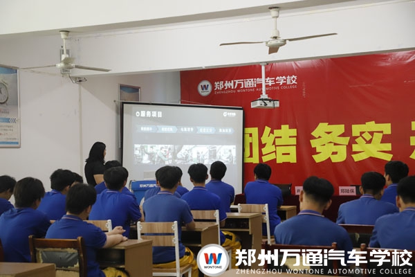 7月10日小李補胎3.jpg